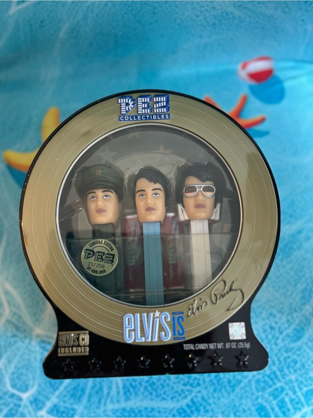 PEZ Collectibles Elvis Is Limited Edition Gold PEZ Dispenser Set